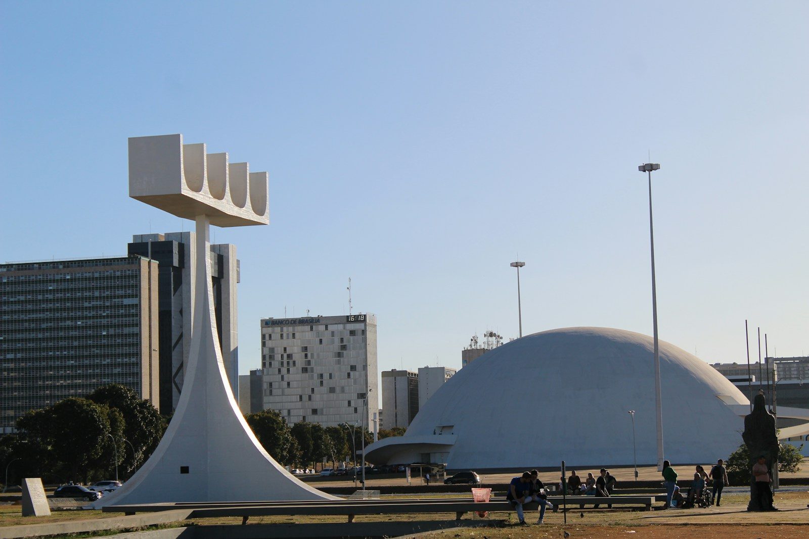 120 mil empresas no DF têm até 30 de abril para adotar nova NFS-e da Reforma Tributária Nota Fiscal de Serviços Eletrônica reformulada com campos de IBS e CBS da Reforma Tributária no Distrito Federal