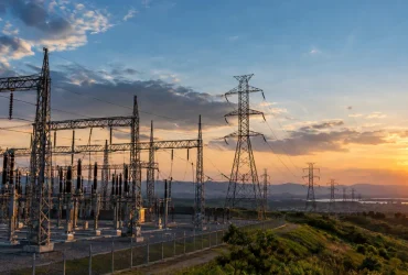 Torres de energia representam proposta da Aneel de redução de 3,65% ou 9,25% em contratos regulados antigos em 2027