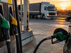 Bomba de combustível ilustra aumento do ICMS sobre gasolina, diesel e gás de cozinha a partir de fevereiro de 2027