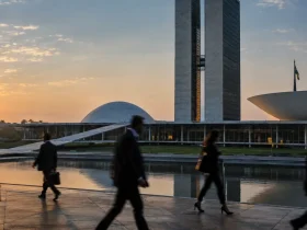 TCU analisa alíquota da CBS para 2027 nesta quarta-feira; veja o que pode mudar Prédios institucionais em Brasília ilustram análise do TCU sobre o cálculo da alíquota da CBS para 2027